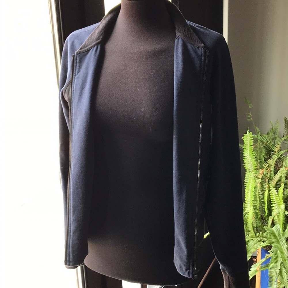 Lululemon 2 toned bomber jacket